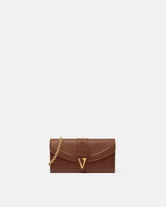 Billetera de cuero con cadena V