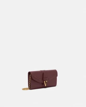 Billetera de cuero con cadena V
