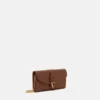 Billetera de cuero con cadena V Billetera de cuero con cadena V