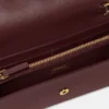 Billetera de cuero con cadena V Billetera de cuero con cadena V