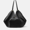 Bolso bandolera grande Protea de napa Bolso bandolera grande Protea de napa