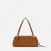 Bolso bowling de ante Versace Tag