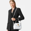 Bolso pequeño de piel con asa superior La Medusa Bolso pequeño de piel con asa superior La Medusa