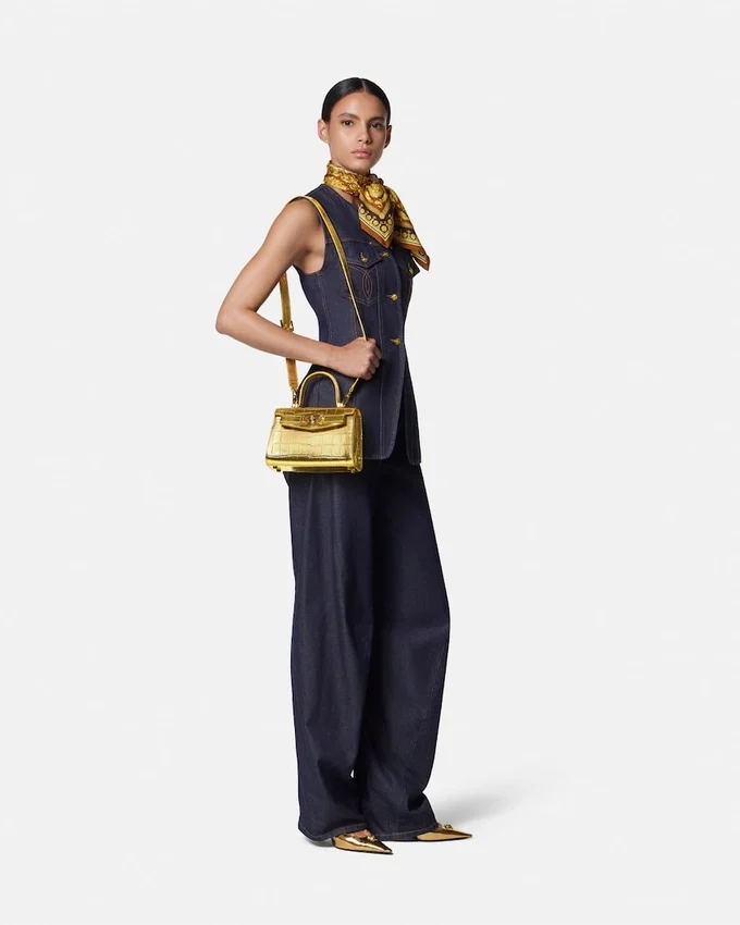 Bolso pequeño Medusa 95 con efecto cocodrilo Bolso pequeño Medusa 95 con efecto cocodrilo