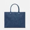 Bolso tote grande de denim La Medusa Bolso tote grande de denim La Medusa