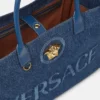 Bolso tote grande de denim La Medusa Bolso tote grande de denim La Medusa