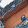 Bolso tote pequeño de denim Barocco La Medusa Bolso tote pequeño de denim Barocco La Medusa