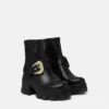 Botas Sophie con hebilla barroca Botas Sophie con hebilla barroca