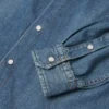 Camisa de denim ligera