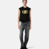 Camiseta Buckle Crest bordada Camiseta Buckle Crest bordada