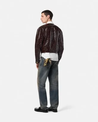 Chaqueta de charol con efecto cocodrilo