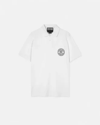 Polo con emblema V bordado