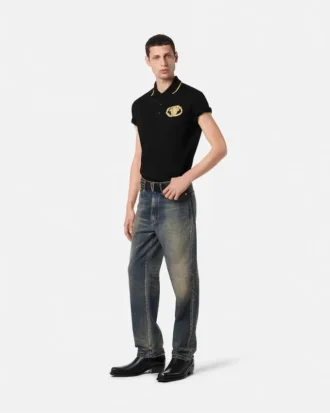 Polo con escudo bordado