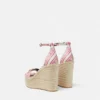 Sandalias con cuña Medusa 95 120 mm Sandalias con cuña Medusa 95 120 mm
