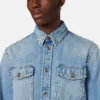 Sobrecamisa de denim adornada Sobrecamisa de denim adornada