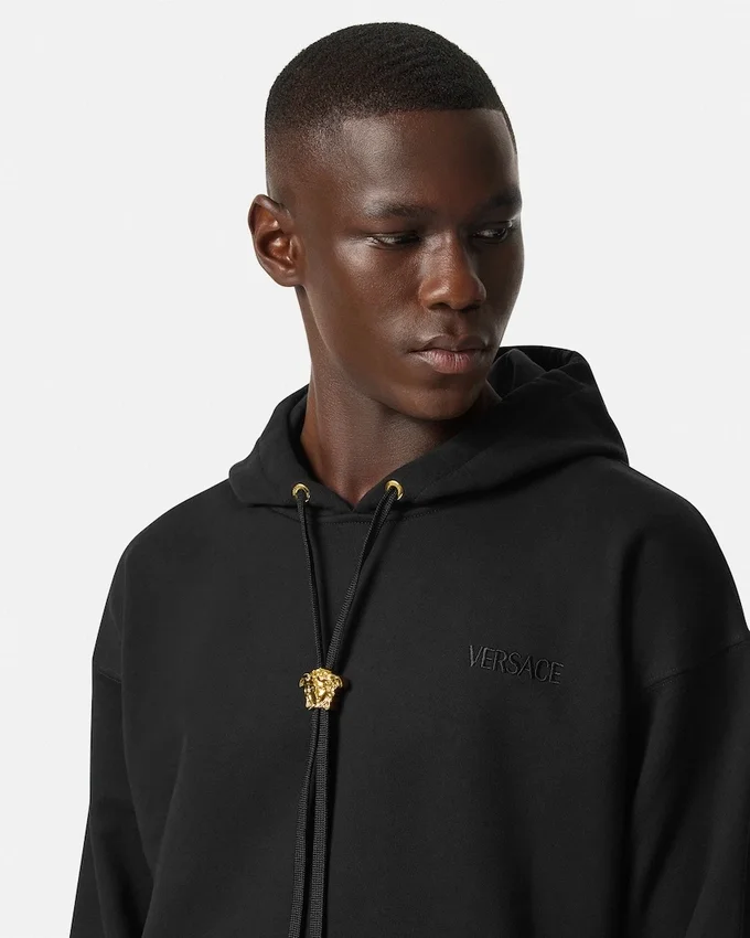 Sudadera con capucha de jersey de algodón bordada Sudadera con capucha de jersey de algodón bordada