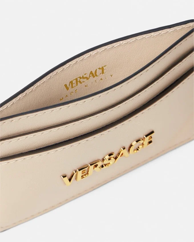 Tarjetero de piel con etiqueta Versace Tarjetero de piel con etiqueta Versace