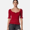 Top de punto con imperdible Top de punto con imperdible