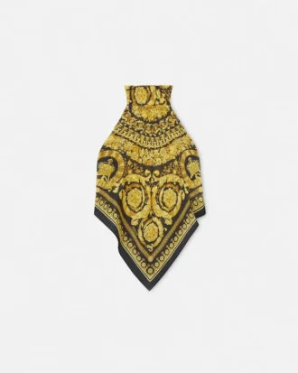 Top foulard estampado con cubierta