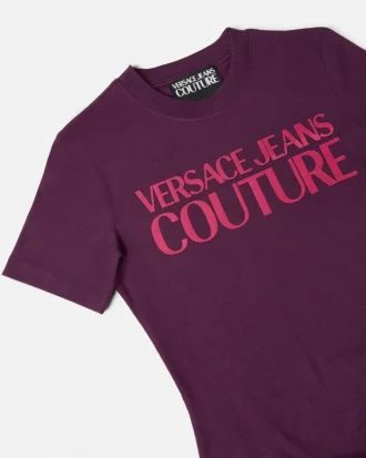 Vestido camiseta con logotipo institucional