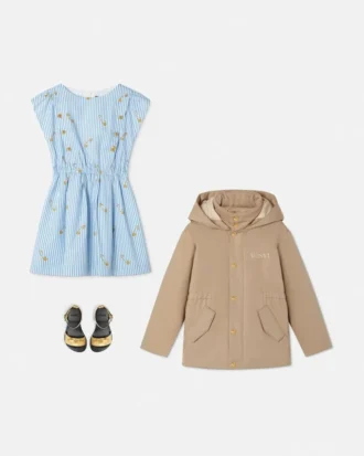 Vestido infantil con estampado de rayas finas