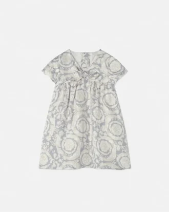 Vestido infantil de sarga de seda estampada Vestido infantil de sarga de seda estampada