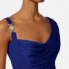 Vestido largo drapeado de crepé satinado Vestido largo drapeado de crepé satinado