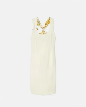 Vestido midi recto con imperdible retorcido