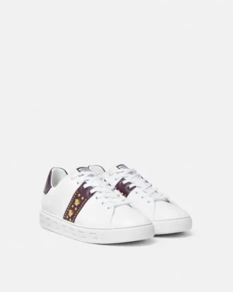 Zapatillas adornadas con Greca