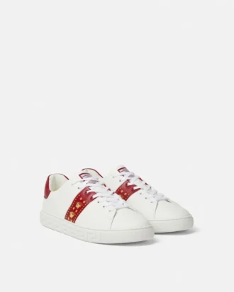 Zapatillas adornadas con Greca