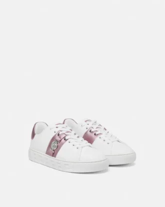 Zapatillas adornadas con Greca