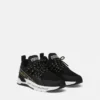 Zapatillas con logotipo dinámico