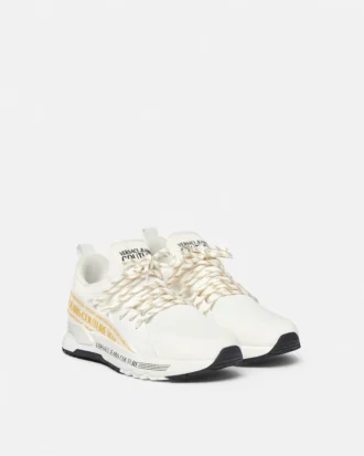 Zapatillas con logotipo dinámico
