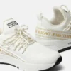 Zapatillas con logotipo dinámico