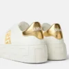 Zapatillas con plataforma bordadas La Greca Zapatillas con plataforma bordadas La Greca