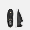 Zapatillas Court 88 con emblema en V