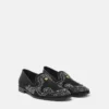 Zapatillas de satén adornadas con Medusa Zapatillas de satén adornadas con Medusa