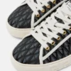 Zapatillas V Allover Greca Sneakers Zapatillas V Allover Greca Sneakers