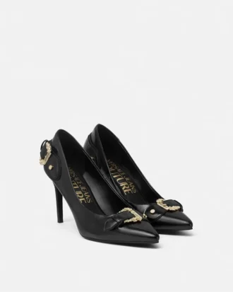Zapatos de tacón Scarlett con hebilla barroca Zapatos de tacón Scarlett con hebilla barroca